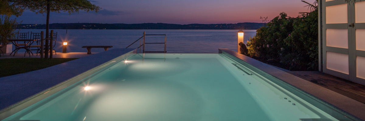 RivieraPool-D-Line-LINEAR-RS-mit-Panorama-Rinne