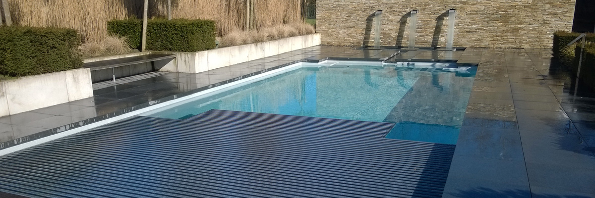 RivieraPool-D-Line-mit-Rolladen
